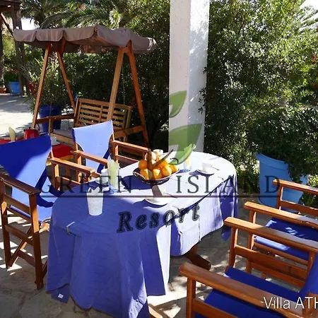 Island Resort 3*